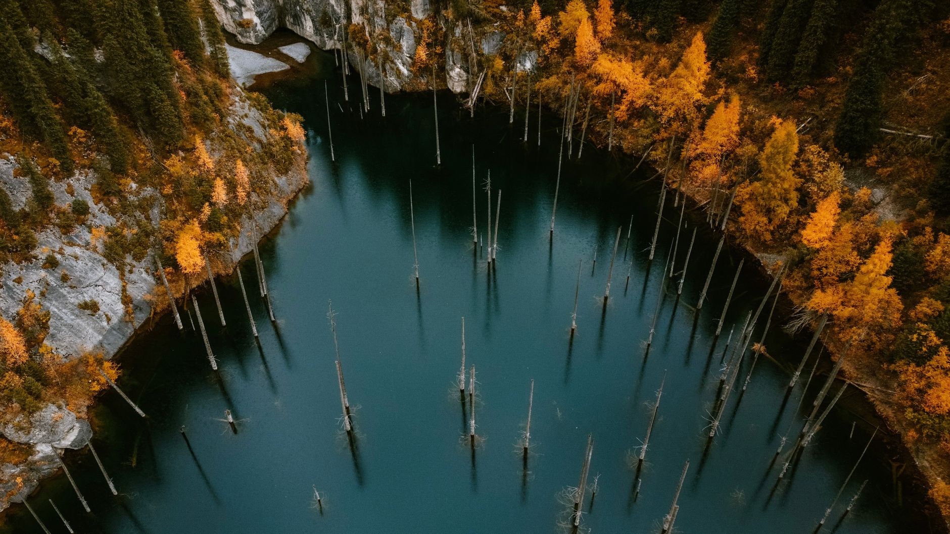 Kaindy Lake